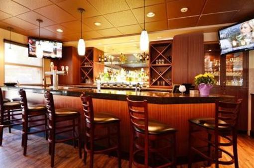фото отеля BEST WESTERN Langley Inn
