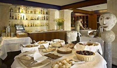 фото отеля Hotel Cala Sant Vicenc
