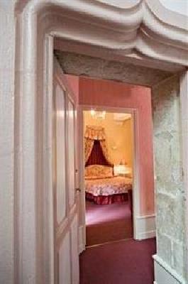 фото отеля Hostellerie Du Chateau De Bellecroix Chagny