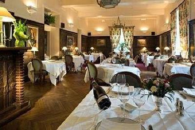 фото отеля Hostellerie Du Chateau De Bellecroix Chagny