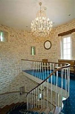 фото отеля Hostellerie Du Chateau De Bellecroix Chagny
