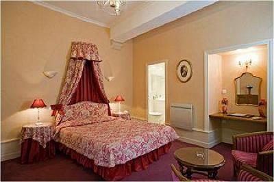 фото отеля Hostellerie Du Chateau De Bellecroix Chagny