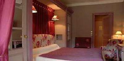 фото отеля Hotel Herve Garrapit Villeneuve-de-Marsan