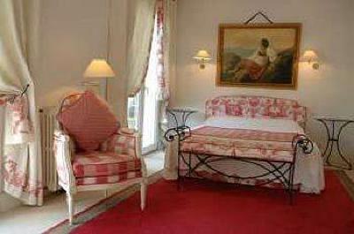 фото отеля Hotel Herve Garrapit Villeneuve-de-Marsan