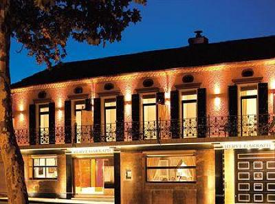 фото отеля Hotel Herve Garrapit Villeneuve-de-Marsan