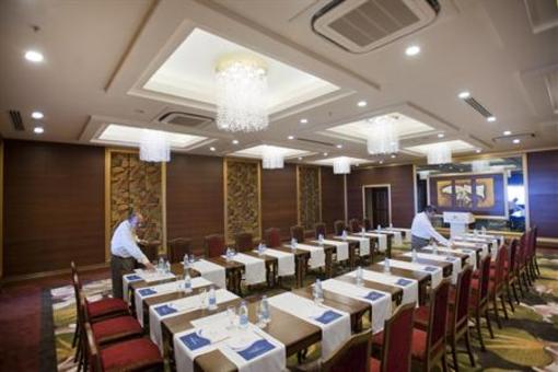 фото отеля Crystal Palace Luxury Resort Colakli