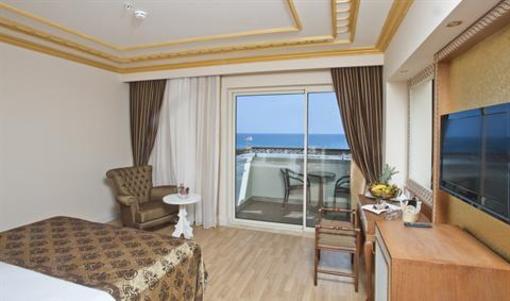 фото отеля Crystal Palace Luxury Resort Colakli