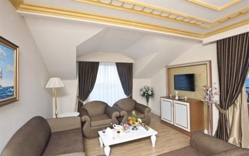 фото отеля Crystal Palace Luxury Resort Colakli