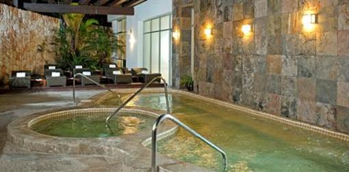 фото отеля Ocean Breeze Golf Hotel