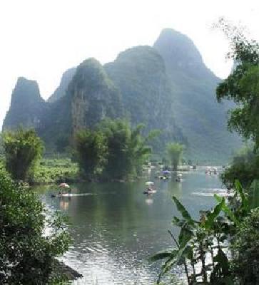 фото отеля Yangshuo Mountain Retreat