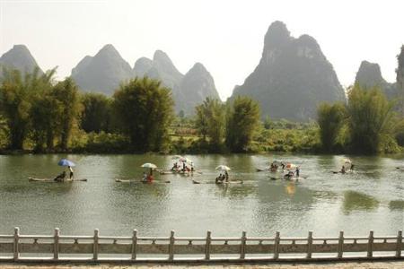 фото отеля Yangshuo Mountain Retreat