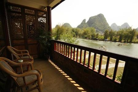 фото отеля Yangshuo Mountain Retreat