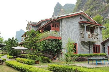 фото отеля Yangshuo Mountain Retreat