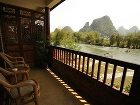 фото отеля Yangshuo Mountain Retreat