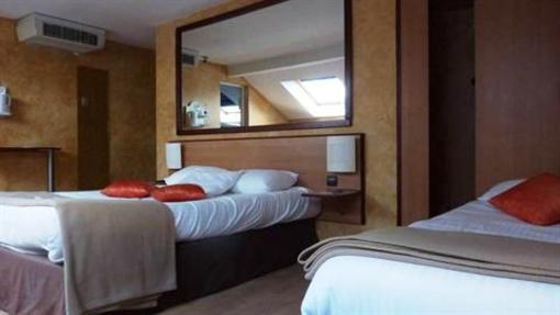 фото отеля Brit Hotel Bosquet Pau