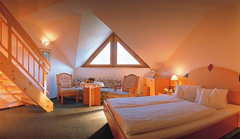 фото отеля Alpenresort Schlosshotel Fiss