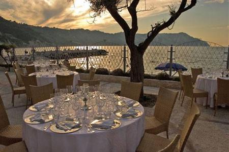 фото отеля Fortino Napoleonico Hotel Ancona