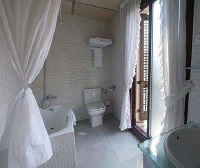 фото отеля Hotel Condestable