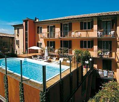 фото отеля Dolomiti Hotel Malcesine