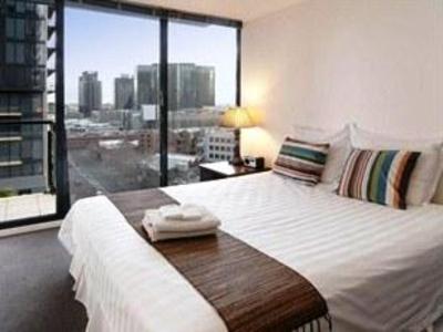 фото отеля Myriad Dreams Serviced Apartments