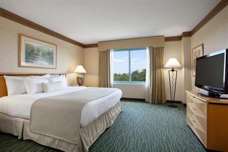 фото отеля Embassy Suites Hotel Raleigh-Durham (Cary)