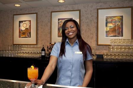фото отеля Embassy Suites Hotel Raleigh-Durham (Cary)