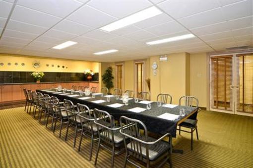 фото отеля BEST WESTERN Marquis Inn and Suites