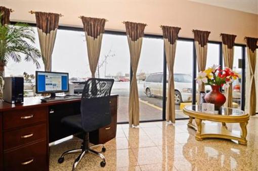 фото отеля BEST WESTERN Marquis Inn and Suites