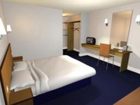 фото отеля Travelodge London Central City Road