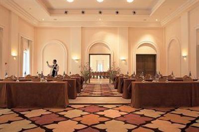 фото отеля Mandola Rosa Suites & Villas
