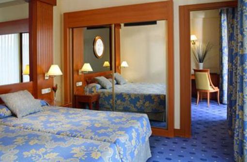 фото отеля Tryp Los Gallos