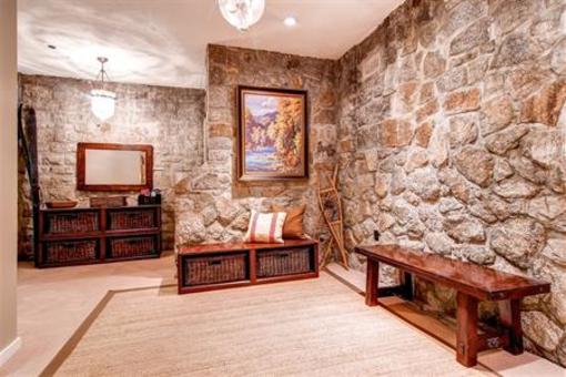 фото отеля Snowpine Lodge