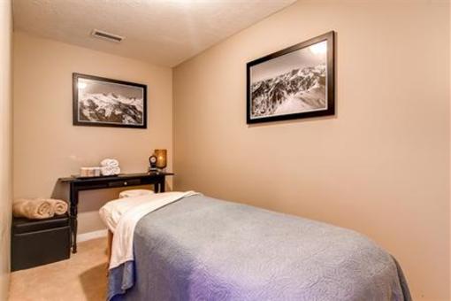 фото отеля Snowpine Lodge