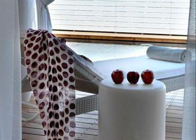 фото отеля Pelagos Suites Hotel