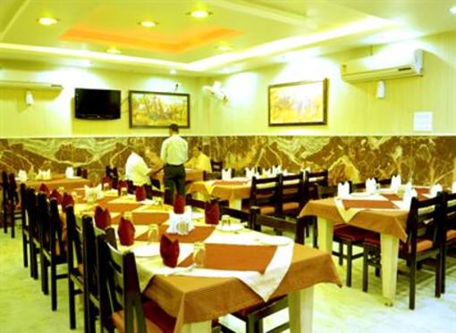 фото отеля Hotel Meenakshi