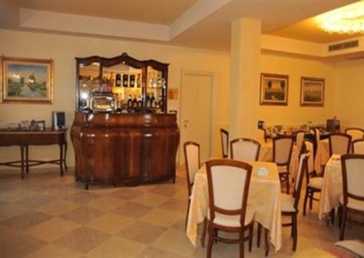 фото отеля Albergo Minuetto