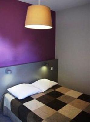 фото отеля Logis Auberge De La Tour Hotel Sauzet