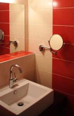 фото отеля Logis Auberge De La Tour Hotel Sauzet