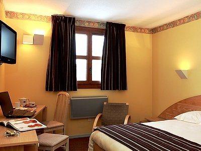фото отеля Le Luth Hotel Mirecourt