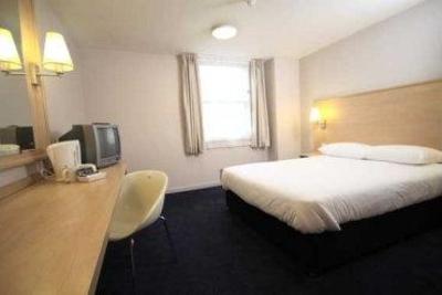 фото отеля Travelodge Hemel Hempstead