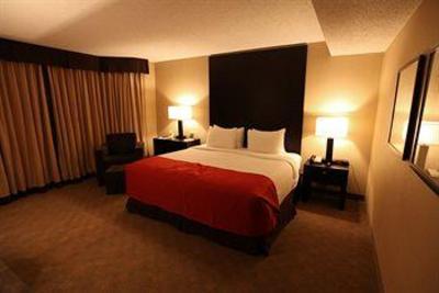 фото отеля Edmonton Hotel & Convention Centre