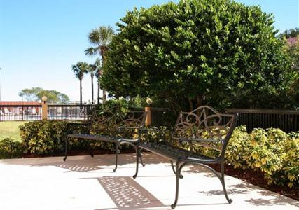 фото отеля Hampton Inn Maingate South Davenport