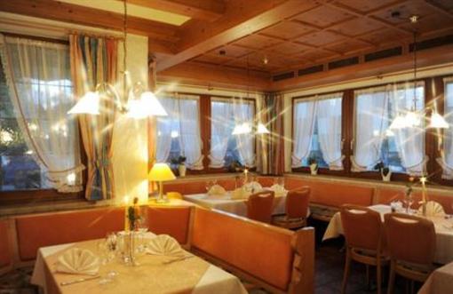 фото отеля Hotel Restaurant Traube Friedrichshafen
