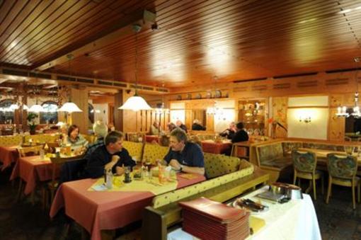 фото отеля Hotel Restaurant Traube Friedrichshafen
