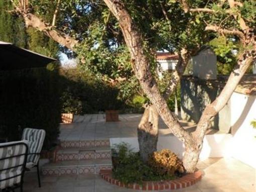 фото отеля Villa Bensusan Hotel La Pobla de Vallbona