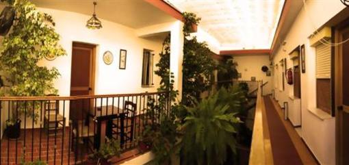 фото отеля Hostal Cristina Chipiona