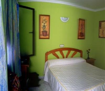 фото отеля Hostal Cristina Chipiona