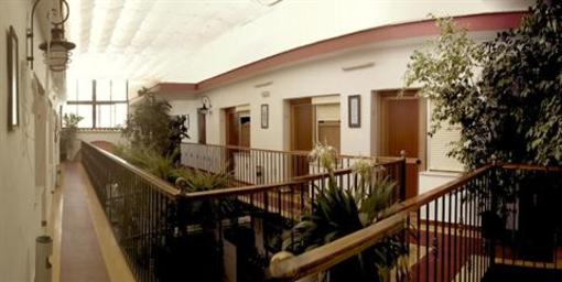 фото отеля Hostal Cristina Chipiona