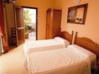 фото отеля Hostal Cristina Chipiona