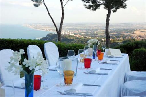 фото отеля Villa Amalia Ristorante Locanda Falconara Marittima